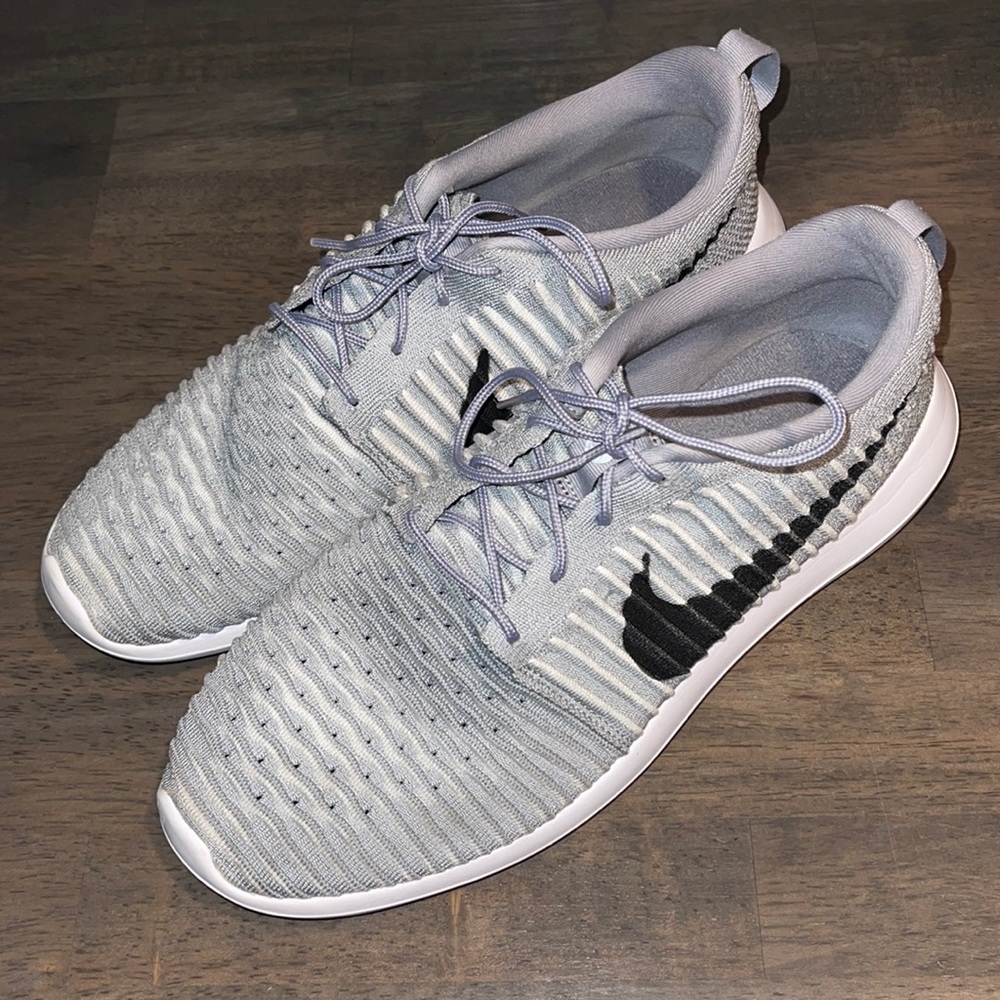 NIKE Roshe 2 Flyknit Wolf Grey Sneakers Men’s Size 12 Pre-owned